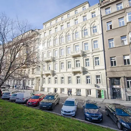 Apartamento National Museum *